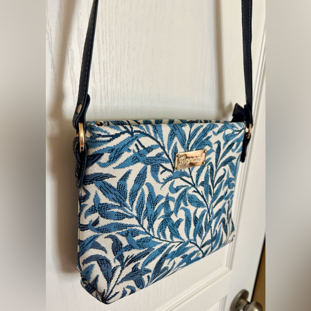 Signare William Morris Willow Bough Blue Tapestry Crossbody Bag - Picture 4 of 10